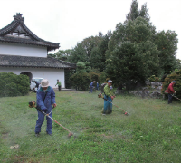 和記念館草刈り